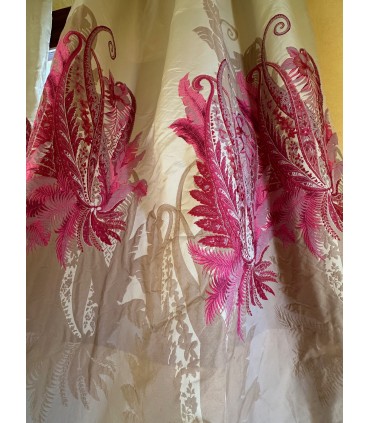 Rideaux doublés à œillets,  après l'exposition